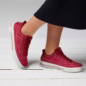 NEW Skechers Women's Red Slip-ins